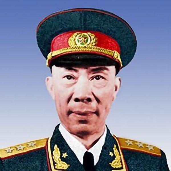南昌起义中的奇怪组合：建国后师长当上将，连长却成了元帅