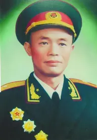 1984年领导问开国少将钟伟家庭情况，少将回答：他们都在老家种田