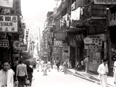 1955年，卫立煌从香港回国，主席发贺电：盼早日来京