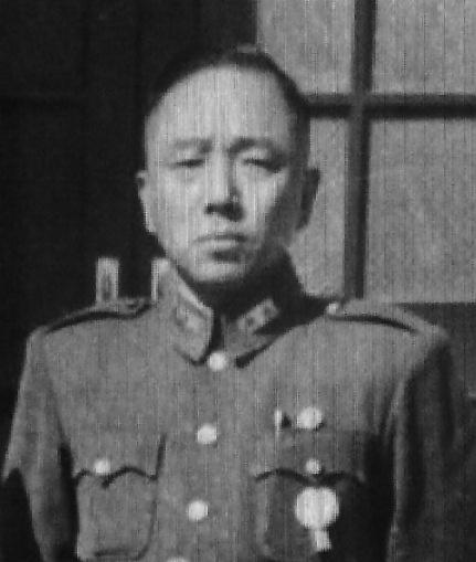 1940年，陈毅拒绝执行不合理命令，还对上级长官说：必须解释清楚