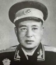 他是升职最慢的红军师长，20年来无法升迁，55年时自己选择军衔