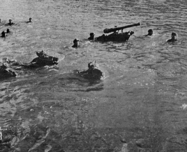 1944年，八路军冲破敌人黄河渡口防线，几个葫芦立了大功