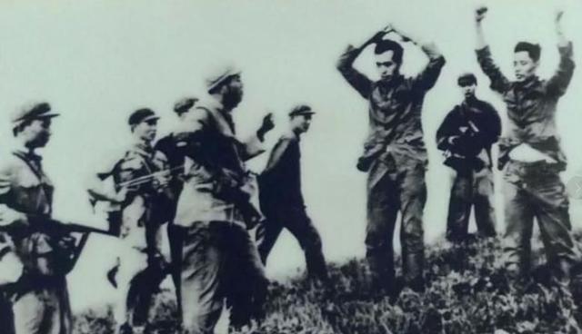 1944年，叶飞抓捕敌人特务，特意下令：白天不能动，必须晚上抓