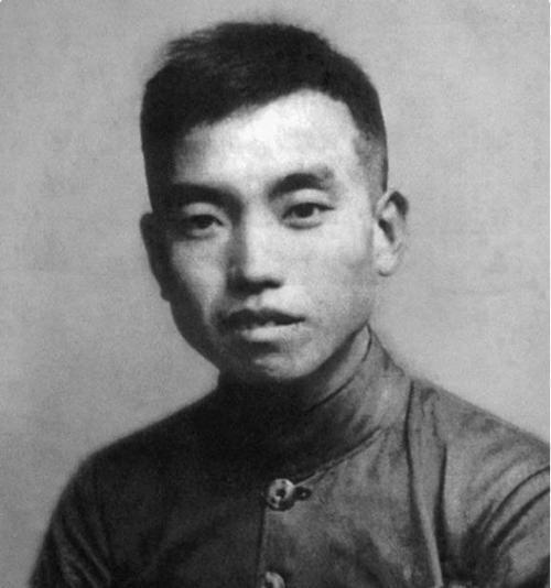 1955年全军授衔，彭德怀交代陈赓：彭启超必须降级，只能授中尉