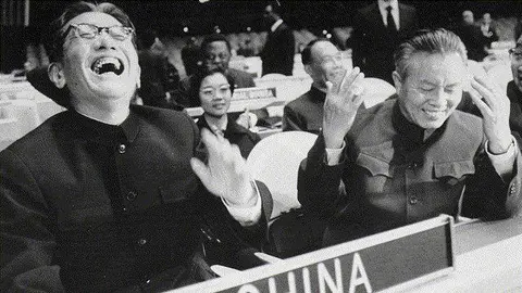 1971年，一名外宾顺走我国国宝；周总理说：我用一个魔术拿回来