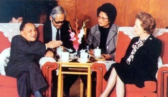 1974年，英国人访华谈及香港问题，毛主席说：交给邓小平处理