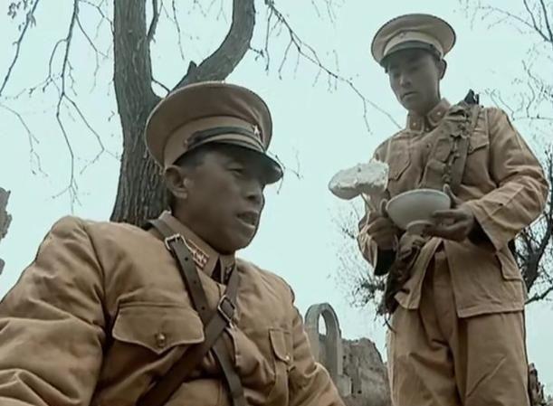 1941年，数千日寇攻击一千匪军，聂荣臻得知后说：送500枚手榴弹