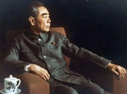 1950年，金日成访问北京，提出三个问题，毛主席回答：美国不可靠