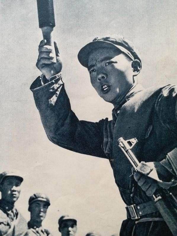上甘岭战役中，英雄蔡兴海用手榴弹玩儿“空爆”，歼灭四百名敌军