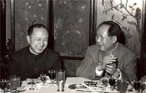 1964年，毛主席举行生日宴，与工农兵代表同坐，此举有何深意？