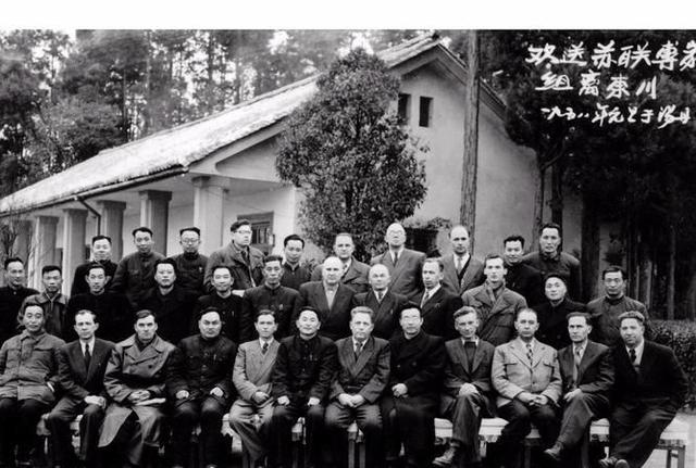 1964年，毛主席举行生日宴，与工农兵代表同坐，此举有何深意？