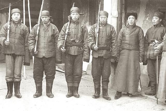 1950年，解放军在进驻新疆边境哨，竟发现了驻守四年的国民党士兵