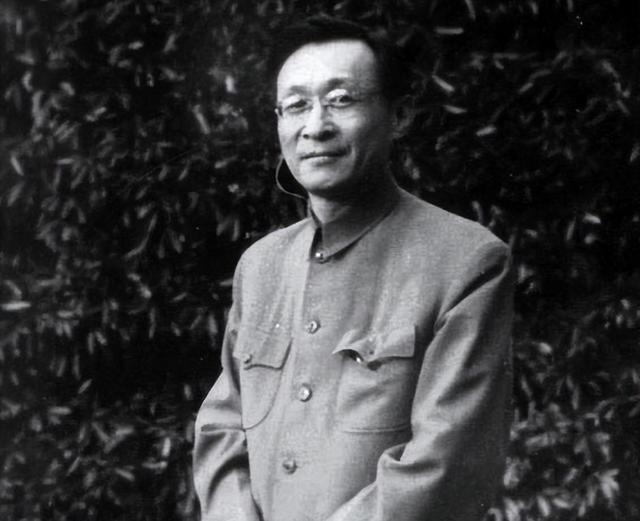 1949年，毛主席找到王稼祥说：宣传部长和驻苏联大使，你干哪个？