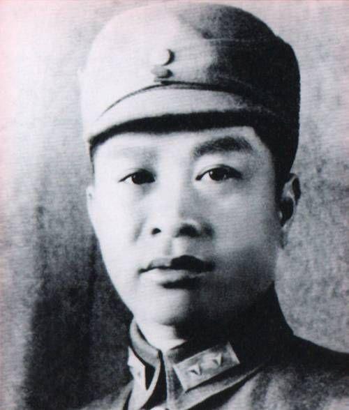 1937年，一人报名参加新四军，叶挺说：你历史地位太高，不好安排