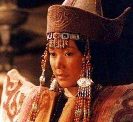 成吉思汗有500嫔妃，多数得自仇敌，留在身边不怕她们报仇吗？