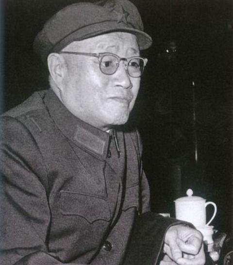 1962年，中央对印度作战意见不统一，关键时刻刘伯承出场坐镇