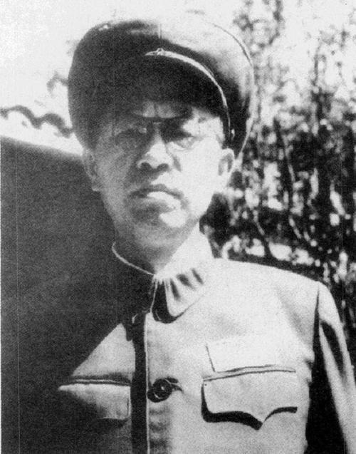 1940年，陈毅和黄克诚为指挥问题起争执，粟裕在旁为何一言不发？