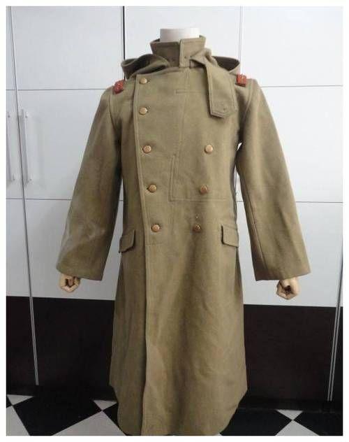 1939年，八路军队长缴获一件大衣，杨成武立刻判断：这回有大鱼