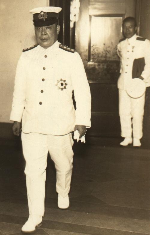 1941年，日本海军上将坠机身亡，起因可能是他和汪精卫老婆的恩怨