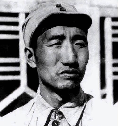 1948年，参谋提交情报，徐向前发现问题：怎会有七排长？