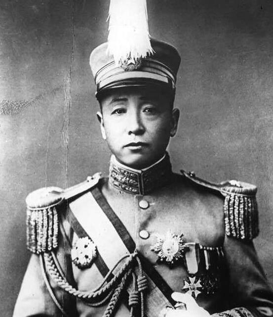 1932年，张学良密电黄显声：干掉我那个不成器的汉奸弟弟