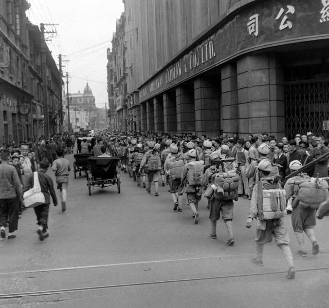 1978年，中国经济建设开始加速，陈云说：先把农民的问题稳定下来