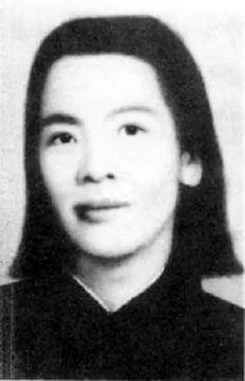 1953年，贺子珍认为自己找到了毛岸红，毛主席却说：交给人民抚养