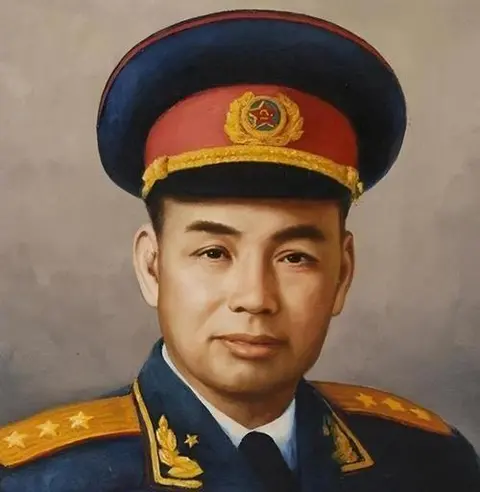 1985年，许世友因病去世，邓小平说：不要开追悼会，秘密下葬