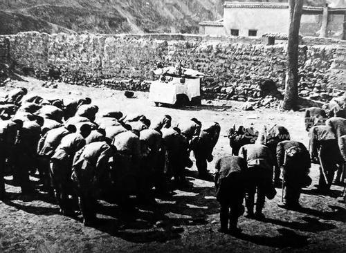 1941年，八路军团长被俘，军区司令通知各级单位：为团长开追悼会