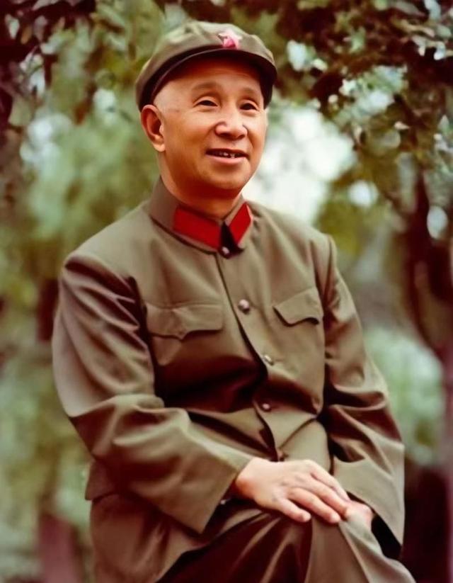 1938年，国府区长樊玉琳看粟裕以萝卜干下饭，于是决定加入新四军