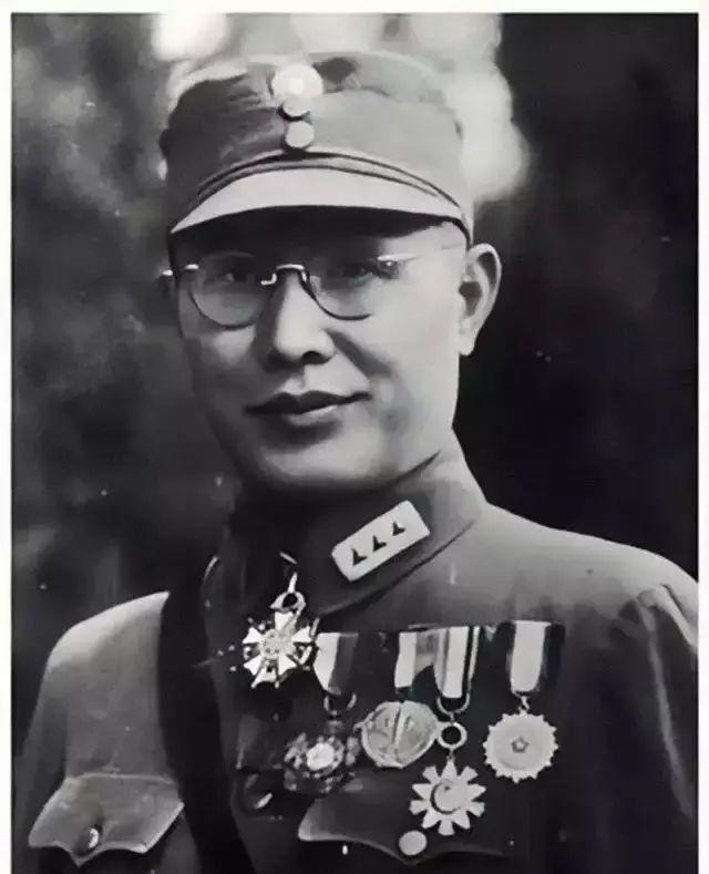 1948年，国军将领建议：先解决台湾后过江，毛主席：给粟裕发电报