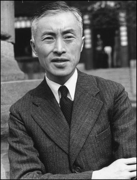 1943年，军统特务拉回一车钞票，戴笠大喜：这下能做掉中统了