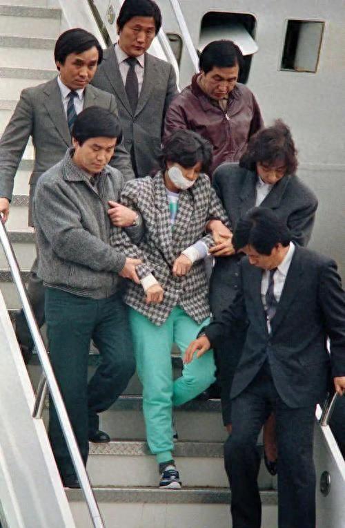朝鲜美女间谍袁正华：拉100多位军官下水，入狱5年后状态成谜
